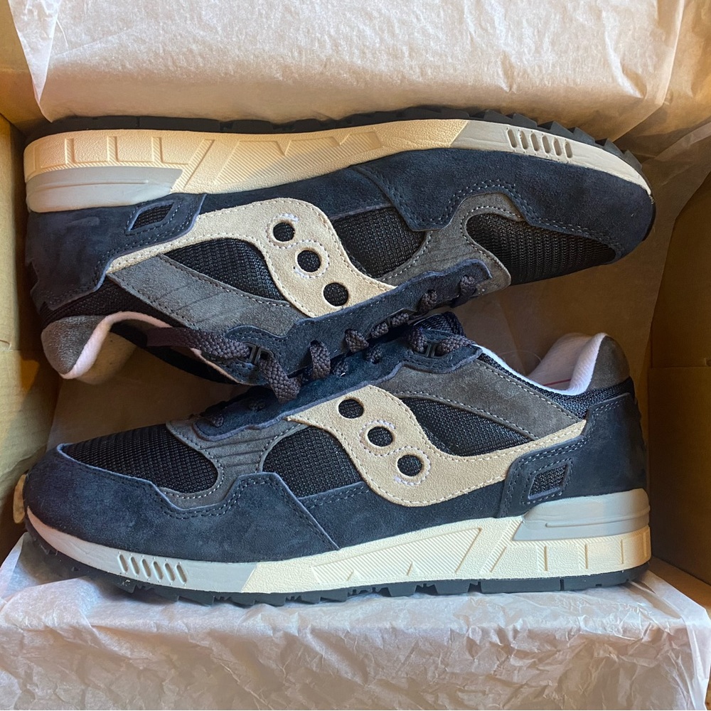 Saucony Shadow 5000 sneakers